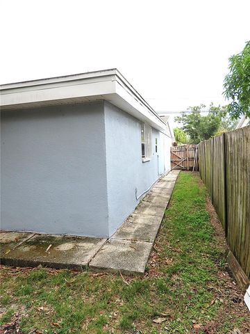 3908 BEECHWOOD BOULEVARD, Tampa, FL 33619