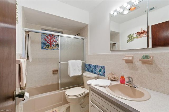 17638 Corallina DR, Matlacha Isles, FL 33991