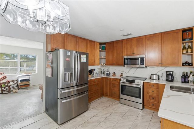 17638 Corallina DR, Matlacha Isles, FL 33991