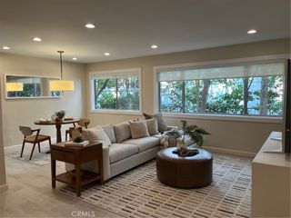 1025 N Kings Rd 105, West Hollywood, CA 90069