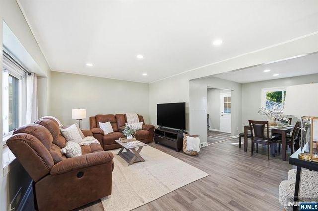 298 Fairway Avenue, Belleville, NJ 07109