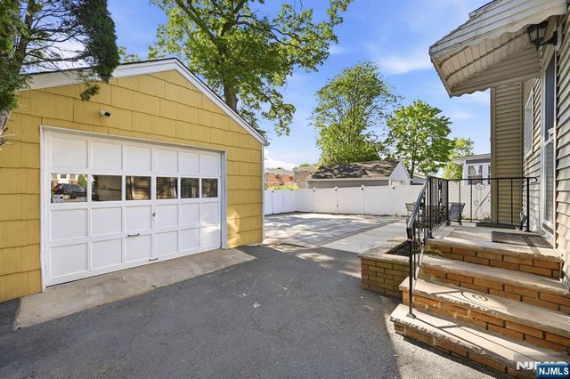 298 Fairway Avenue, Belleville, NJ 07109