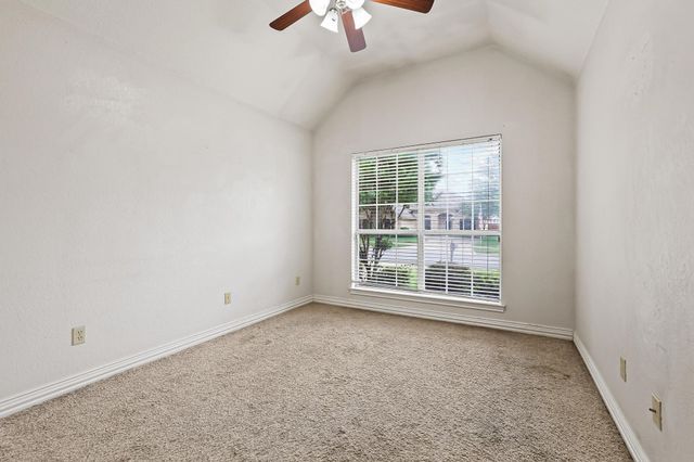 702 Madison Place, Sherman, TX 75092