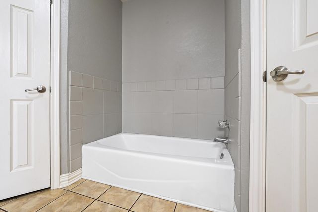 702 Madison Place, Sherman, TX 75092