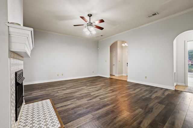 702 Madison Place, Sherman, TX 75092