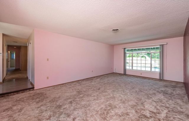 1099 Hunn Rd, Yuba City, CA 95991