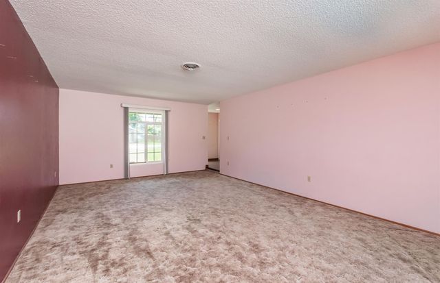 1099 Hunn Rd, Yuba City, CA 95991