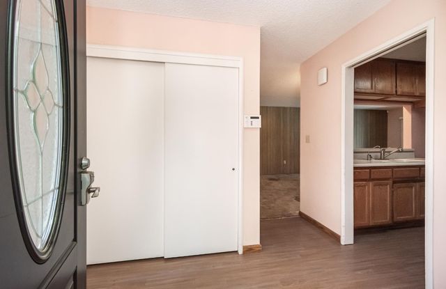 1099 Hunn Rd, Yuba City, CA 95991