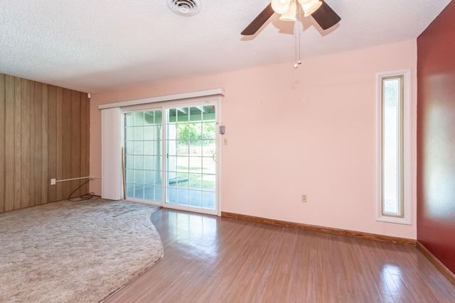 1099 Hunn Rd, Yuba City, CA 95991