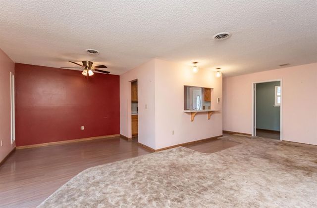 1099 Hunn Rd, Yuba City, CA 95991