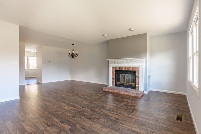 84 Stillmeadow Circle 84, Monroe, CT 06468