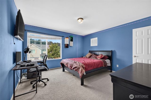 17823 Silver Creek Avenue E, Puyallup, WA 98375