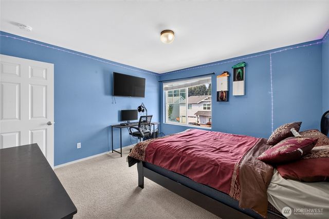 17823 Silver Creek Avenue E, Puyallup, WA 98375
