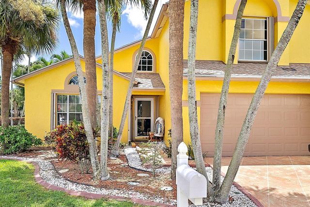 119 Hammocks Drive, Greenacres, FL 33413