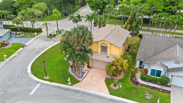 119 Hammocks Drive, Greenacres, FL 33413