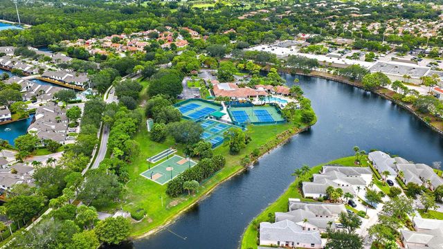 119 Hammocks Drive, Greenacres, FL 33413