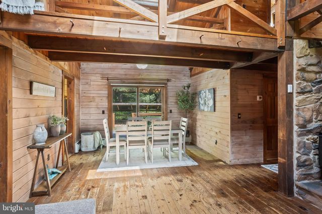 1570 WOODBERRY RD, York, PA 17408