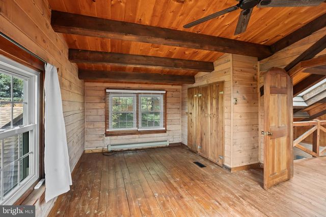1570 WOODBERRY RD, York, PA 17408