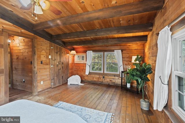 1570 WOODBERRY RD, York, PA 17408
