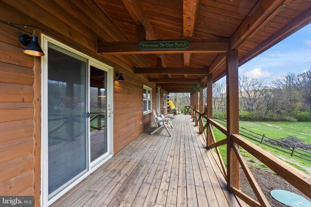 1570 WOODBERRY RD, York, PA 17408
