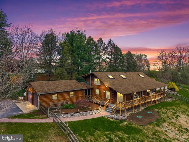 1570 WOODBERRY RD, York, PA 17408