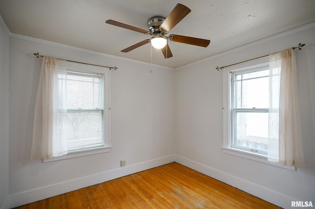 2709 N CALIFORNIA Avenue, Peoria, IL 61603