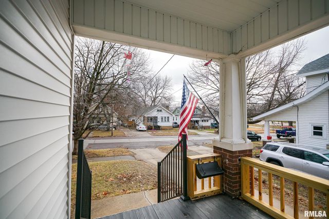 2709 N CALIFORNIA Avenue, Peoria, IL 61603