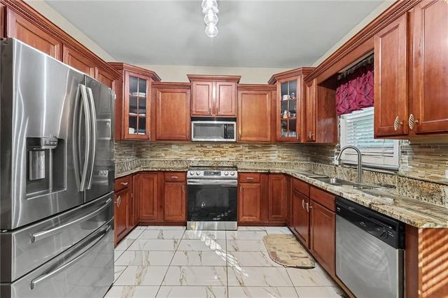 6096 Willowpond Court, Douglasville, GA 30135