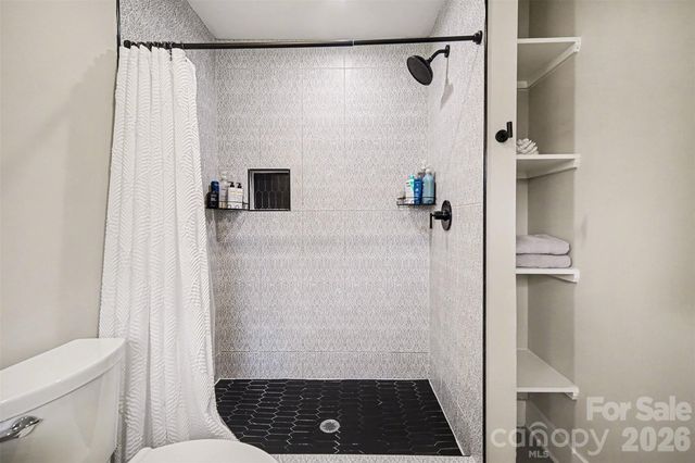 4532 Carriage Drive Circle, Charlotte, NC 28205