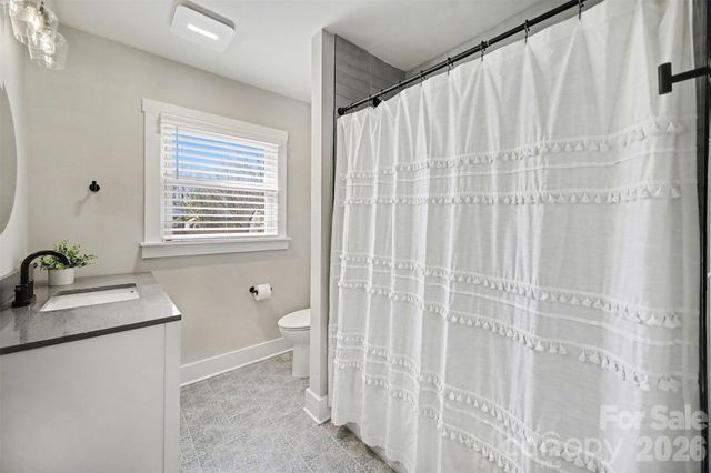 4532 Carriage Drive Circle, Charlotte, NC 28205