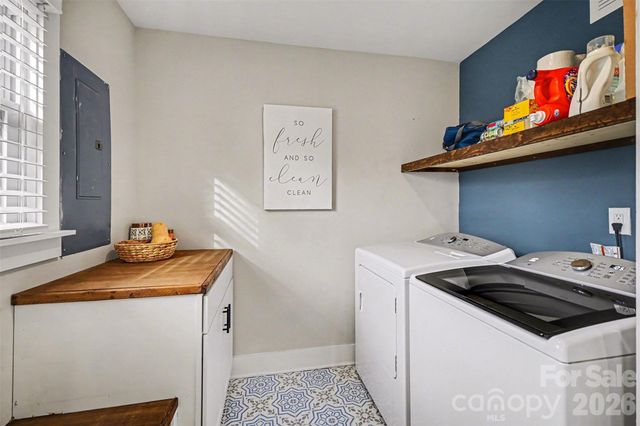 4532 Carriage Drive Circle, Charlotte, NC 28205