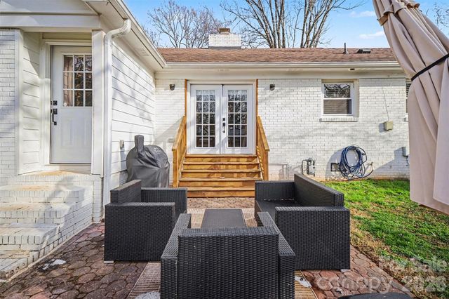 4532 Carriage Drive Circle, Charlotte, NC 28205