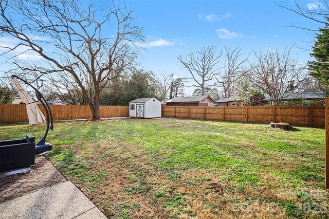 4532 Carriage Drive Circle, Charlotte, NC 28205