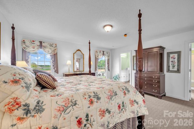 824 N Forest Hills School Road, Marshville, NC 28103