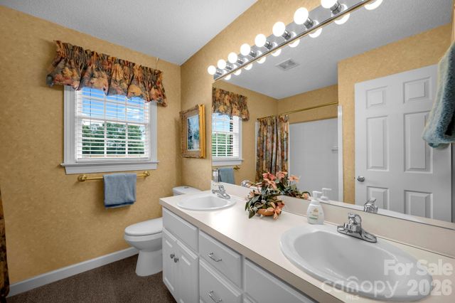 824 N Forest Hills School Road, Marshville, NC 28103