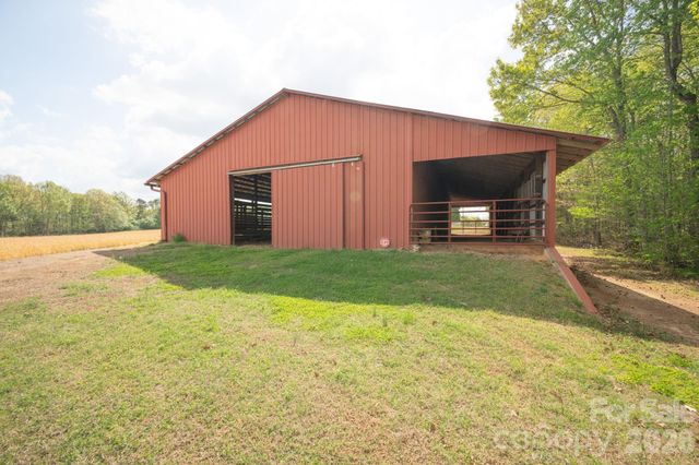 824 N Forest Hills School Road, Marshville, NC 28103