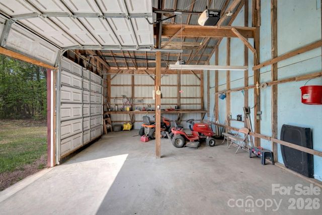 824 N Forest Hills School Road, Marshville, NC 28103