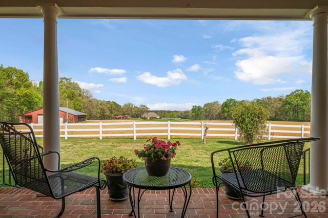 824 N Forest Hills School Road, Marshville, NC 28103