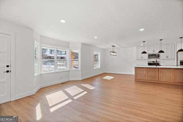 404 Taliaferro Drive, Hogansville, GA 30230