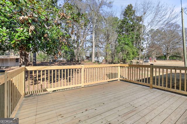 404 Taliaferro Drive, Hogansville, GA 30230