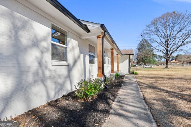 404 Taliaferro Drive, Hogansville, GA 30230