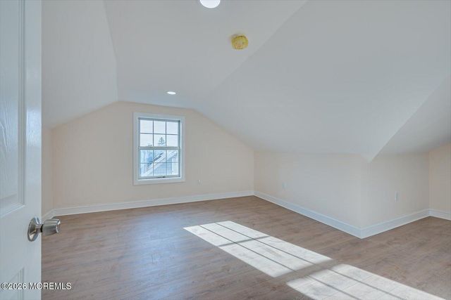 17 Washington Avenue, Leonardo, NJ 07737