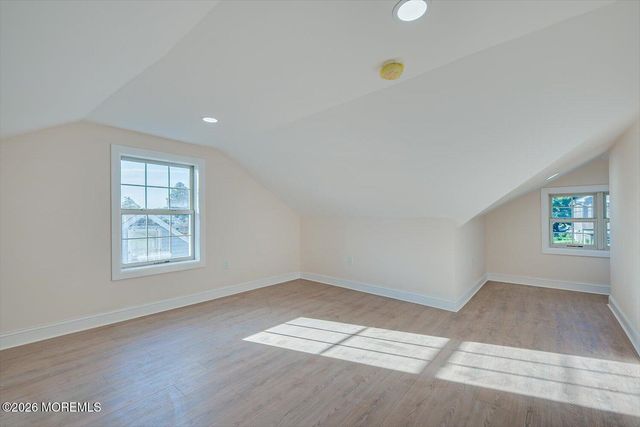 17 Washington Avenue, Leonardo, NJ 07737