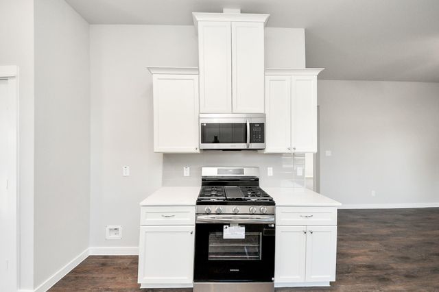 1225 Road 5202, Cleveland, TX 77327