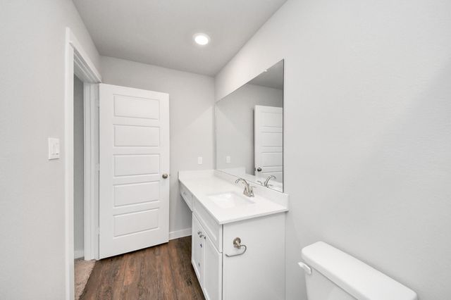 1225 Road 5202, Cleveland, TX 77327