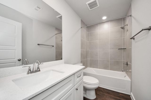 1225 Road 5202, Cleveland, TX 77327