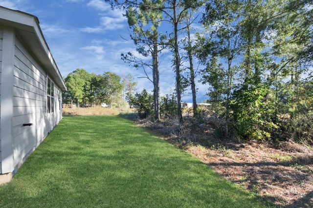 1225 Road 5202, Cleveland, TX 77327