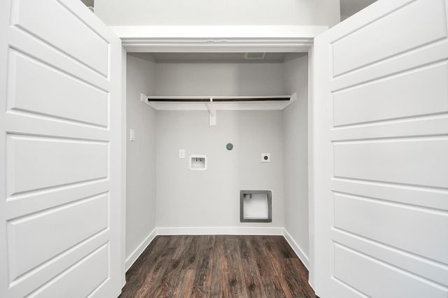 1225 Road 5202, Cleveland, TX 77327