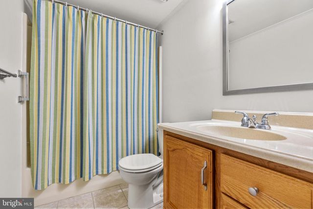 6 MONETA CT, Mount Laurel, NJ 08054