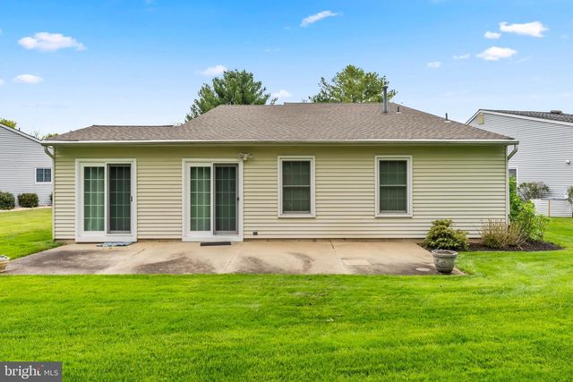 6 MONETA CT, Mount Laurel, NJ 08054